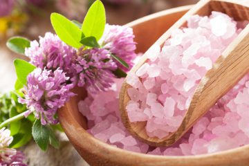 spa-with-pink-herbal-salt-and-clover-flowers-PGS93HU_gallery_2.jpg